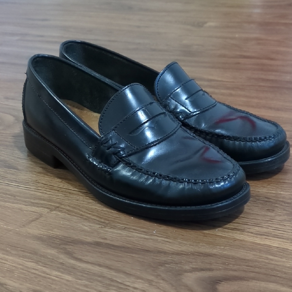 Sleek Black Leather Loafers for Men